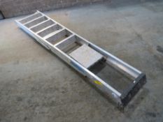 1.8M 8 TREAD ALUMINIUM SWINGBACK STEPS (DIRECT HIRE CO) [+ VAT]