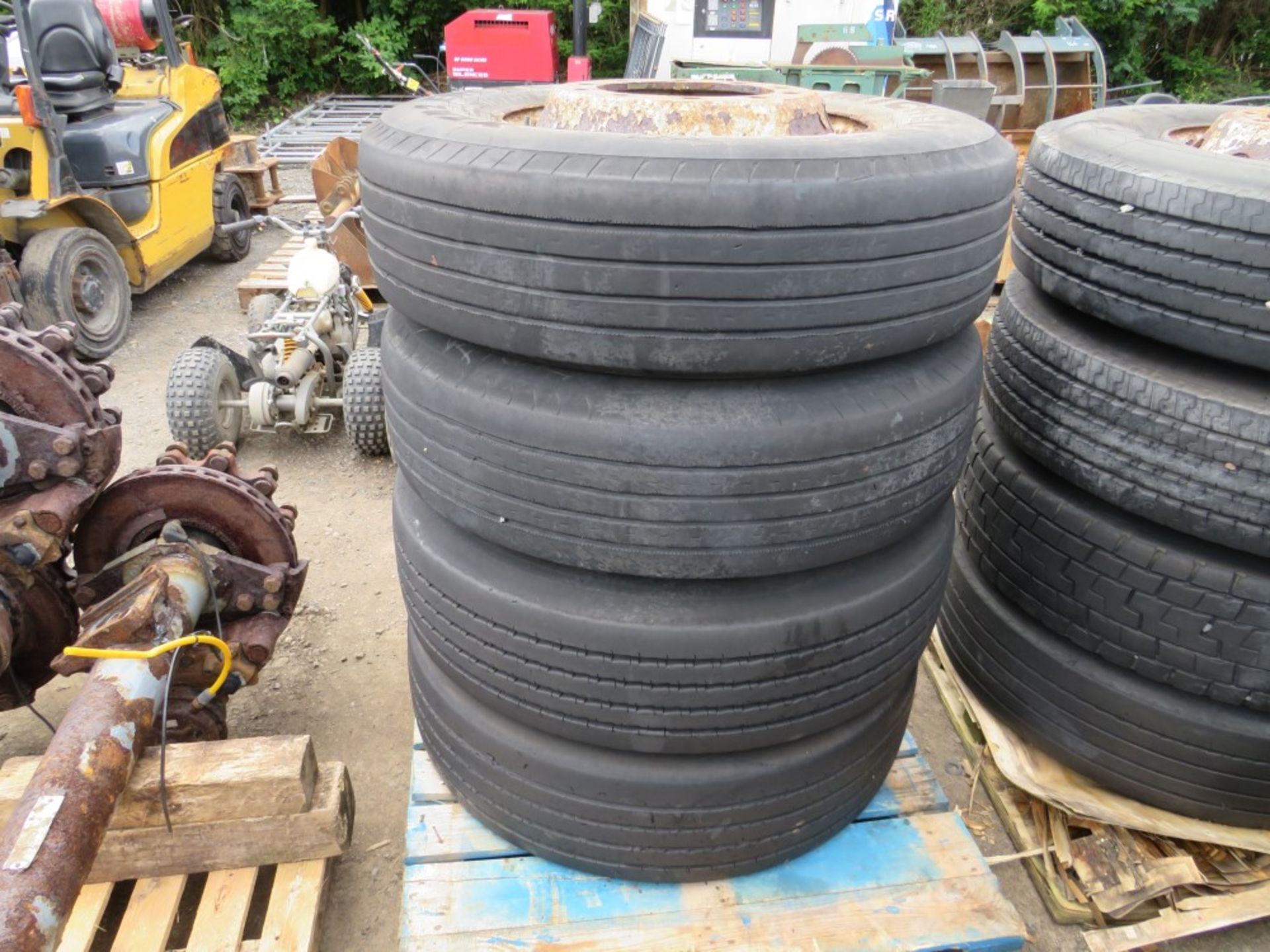 4 MICHELIN TYRES & RIMS 295 / 80 - R22.5 [+ VAT]