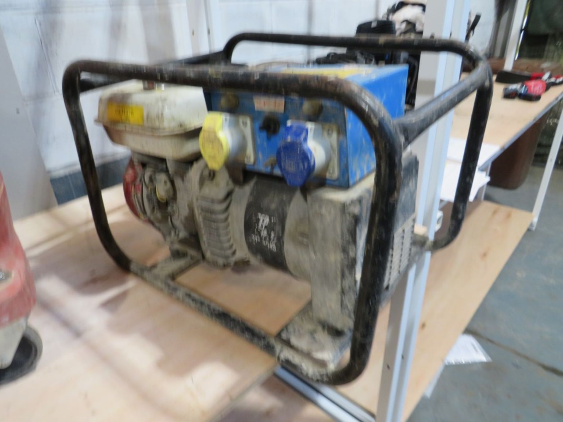 2.7KVA PETROL GENERATOR (DIRECT HIRE CO) [+ VAT]