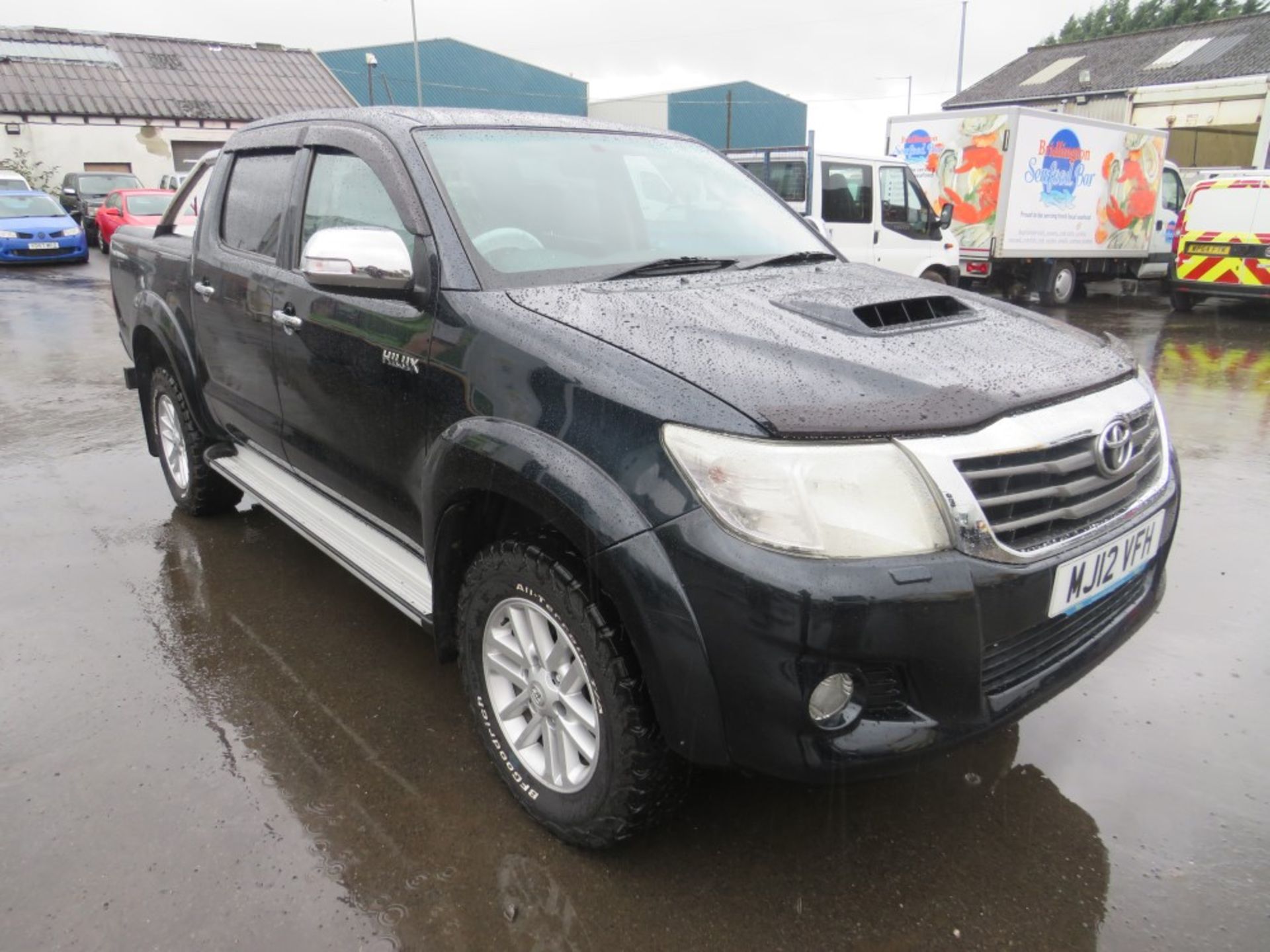 12 reg TOYOTA HI LUX INVINCIBLE HL3 D-4D 4X4, 1ST REG 06/12, TEST 12/21, 72042M, V5 MAY FOLLOW [+