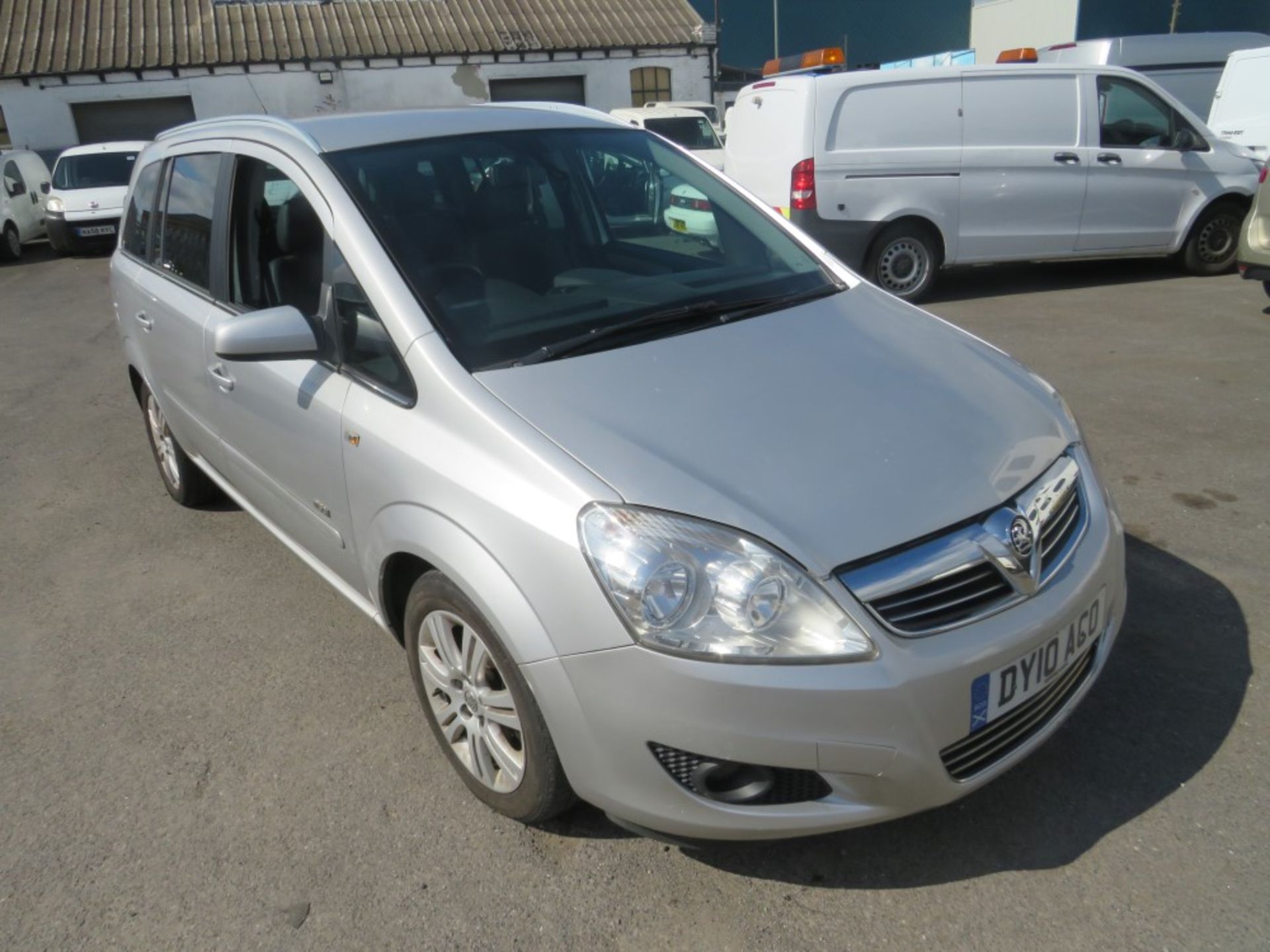 10 reg VAUXHALL ZAFIRA DESIGN 1.8 PETROL, 1ST REG 03/10, 128699M, V5 HERE, 2 FORMER KEEPERS [NO