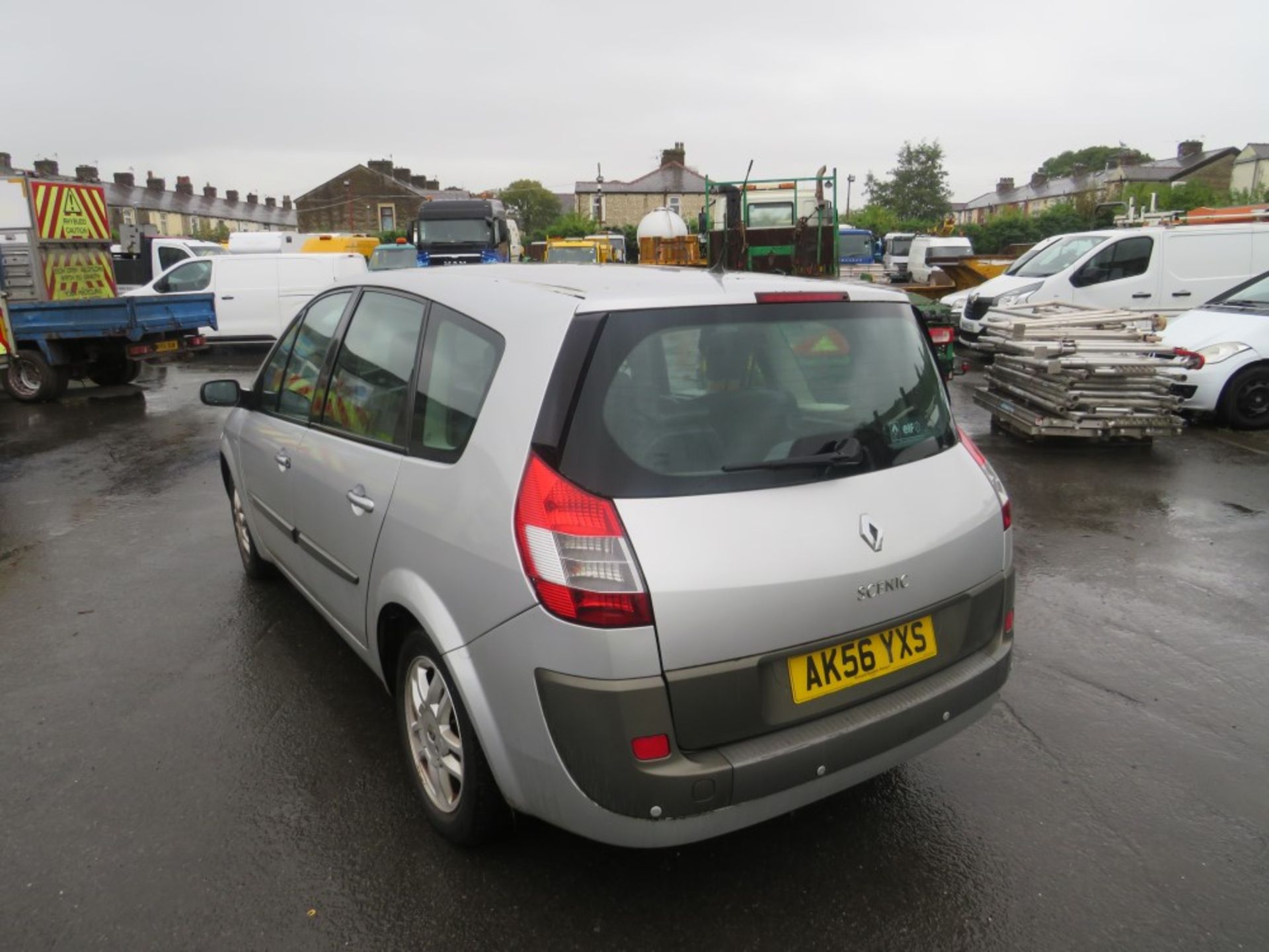 56 reg RENAULT GRANDE SCENIC 7 SEATER, 1ST REG 11/06, 114097M NOT WARRANTED, NO V5 [NO VAT] - Image 3 of 6