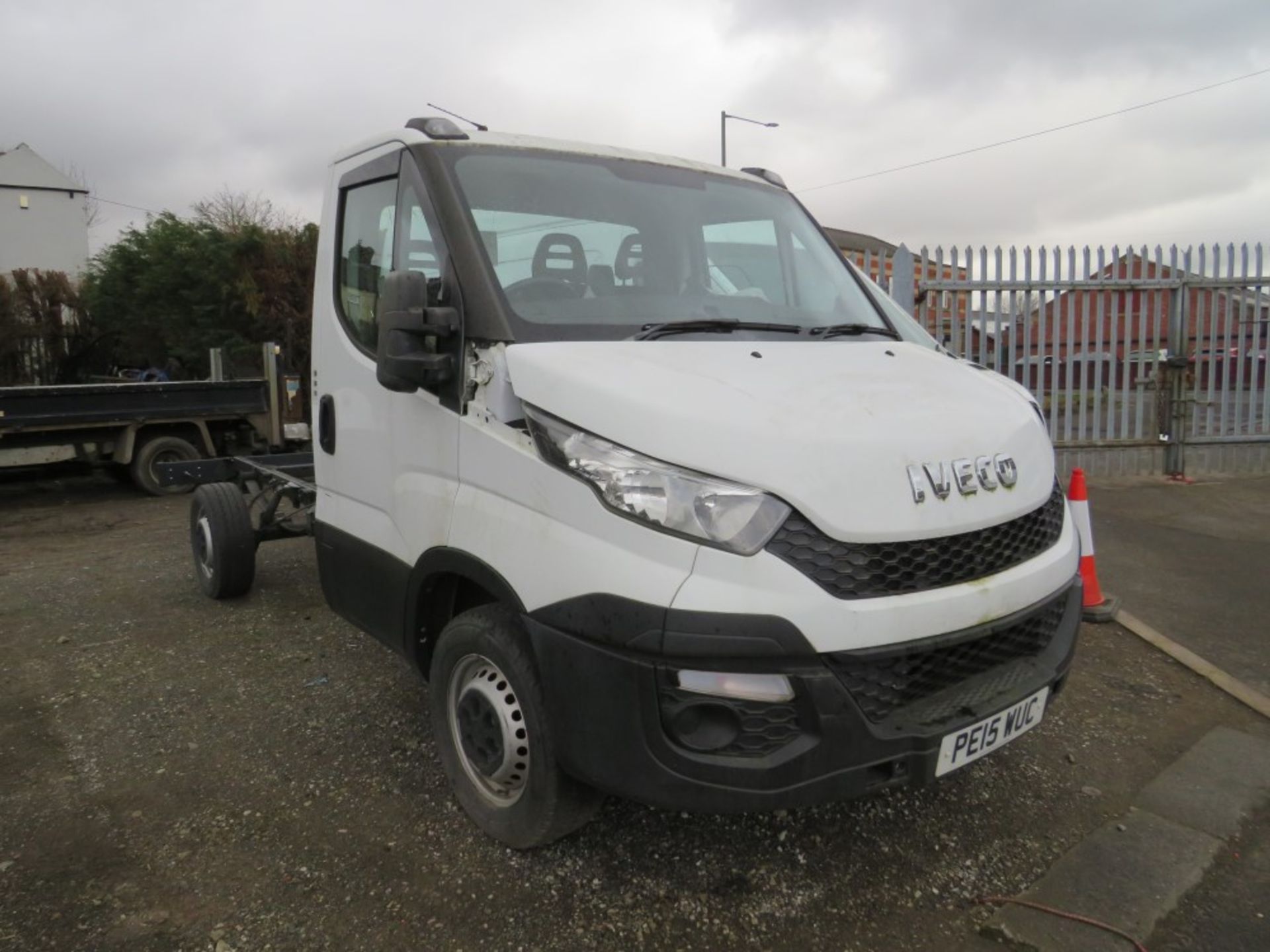 15 reg IVECO DAILY 35S13 CHASSIS CAB (NON RUNNER) 1ST REG 04/15, 5000M ONLY WARRANTED, V5 HERE, 1