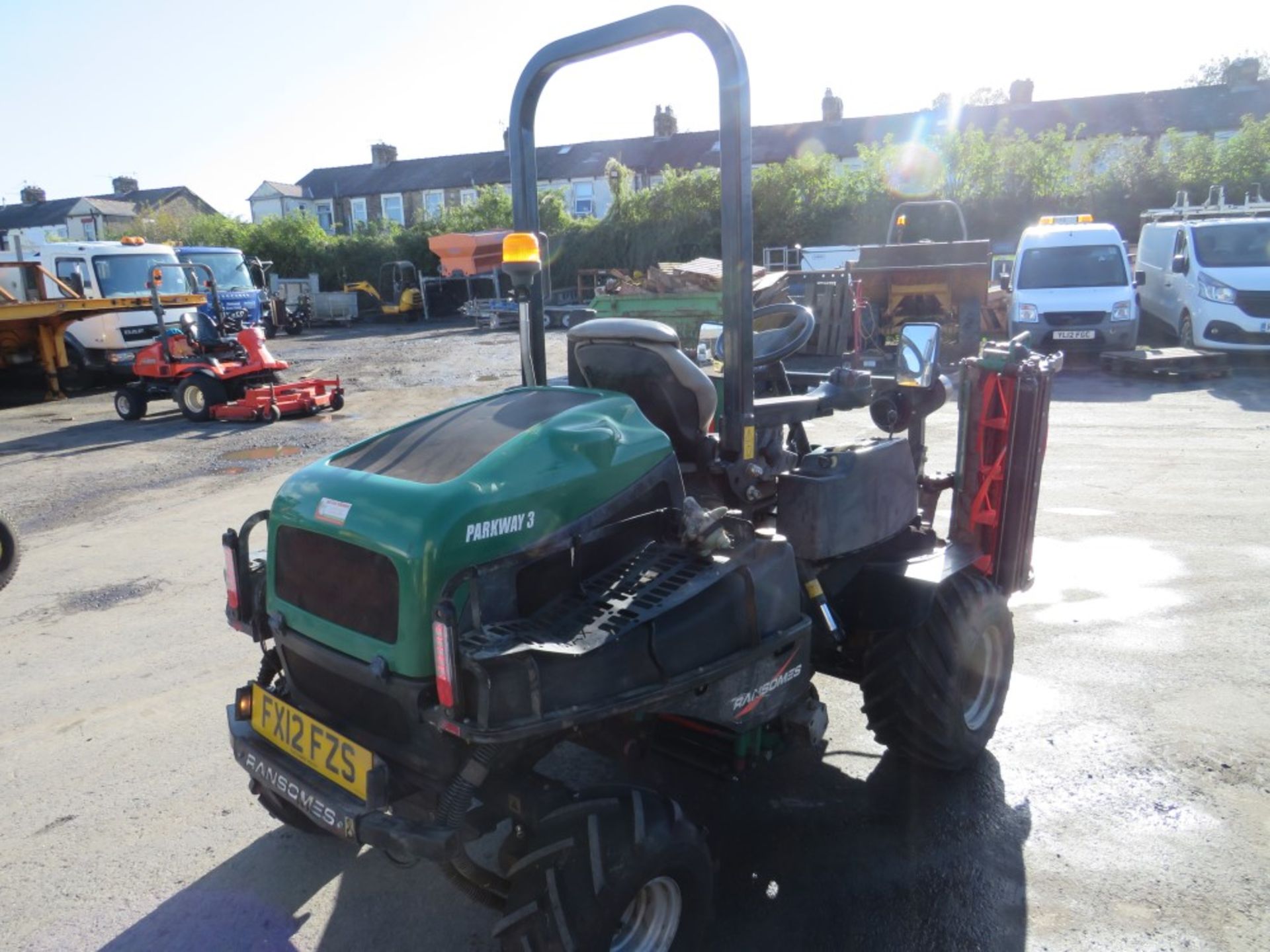 12 reg RANSOME PARKWAY 3 RIDE ON MOWER (DIRECT COUNCIL) 1ST REG 04/12, 2048 HOURS, V5 HERE, 1 FORMER - Image 5 of 6