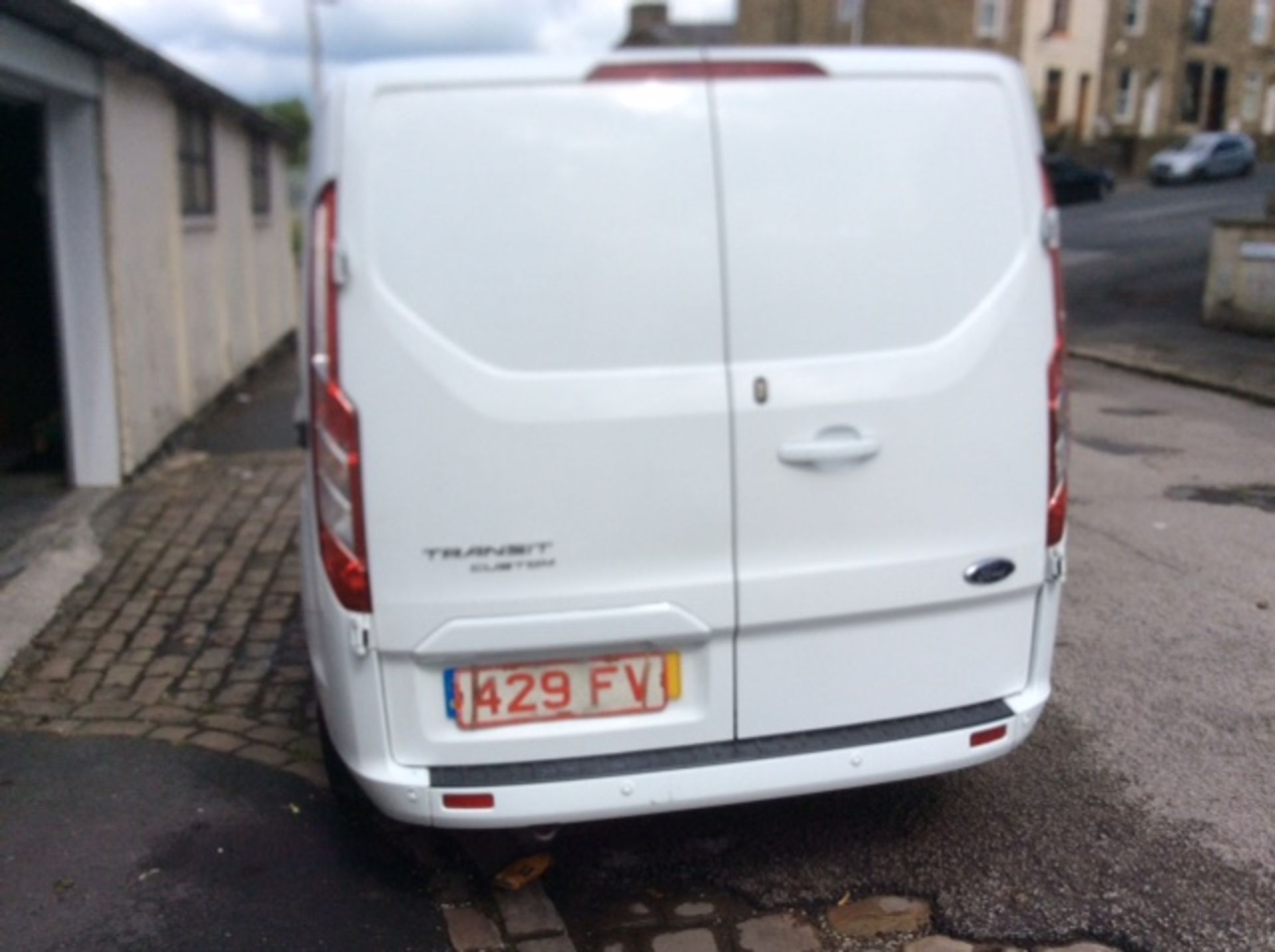 18 reg FORD TRANSIT CUSTOM 290 LIMITED, 1ST RE 04/18, 54700M WARRANTED,PART HISTORY, LOCKING WHEEL - Image 4 of 6