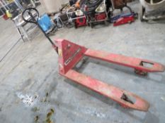 PALLET TRUCK [NO VAT]