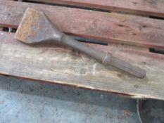 PNEUMATIC DRILL CHISEL [NO VAT]