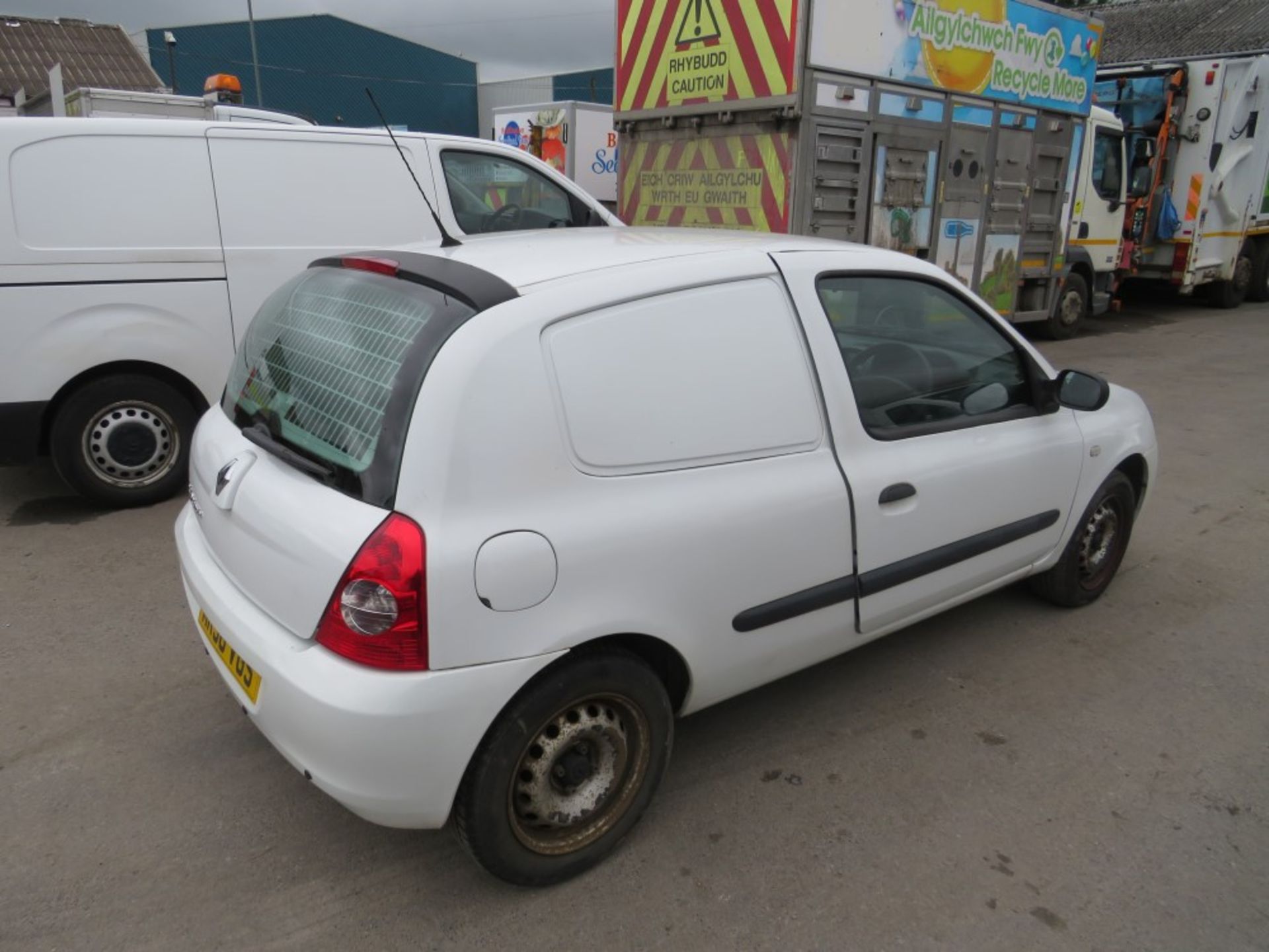 58 reg RENAULT CLIO CAMPUS SL15 DCI 65 (DIRECT COUNCIL) 1ST REG 11/08, TEST 08/22, 98486M, V5 - Image 4 of 7