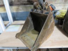 JCB BUCKET [NO VAT]