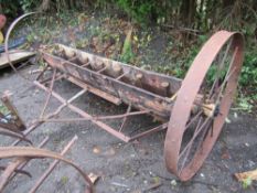 VINTAGE SEED SPREADER [NO VAT]