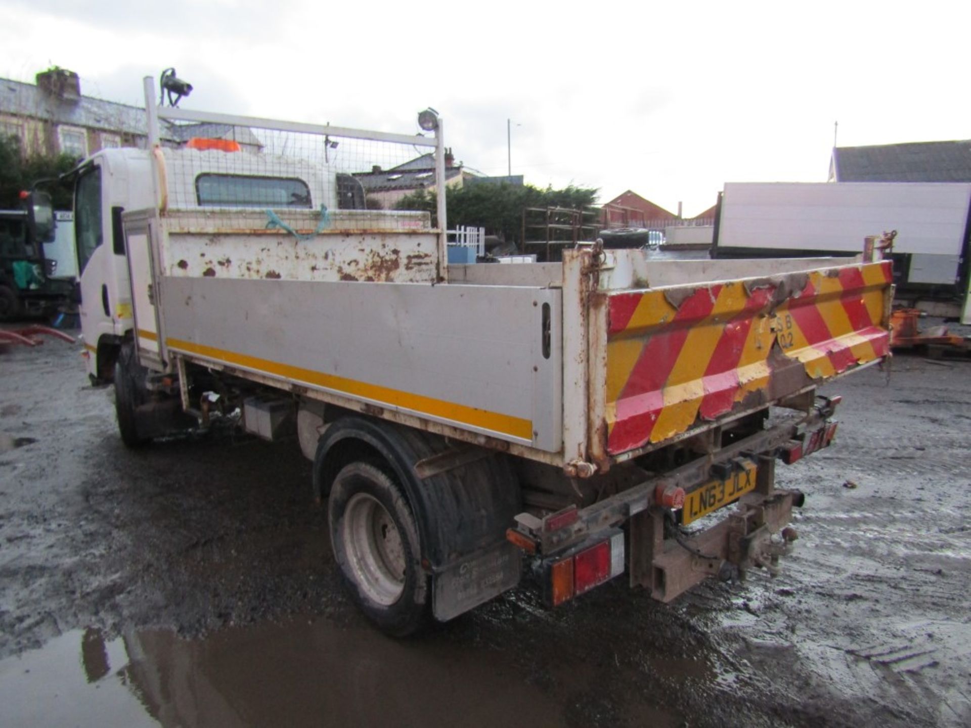 63 reg ISUZU FORWARD N50.150 TIPPER (INTERMITTENT GEAR SELECTION FAULT) (DIRECT COUNCIL) 1ST REG - Image 3 of 6