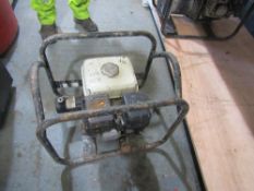 PETROL VIBRATING POKER DRIVE UNIT (DIRECT HIRE CO) [+ VAT]