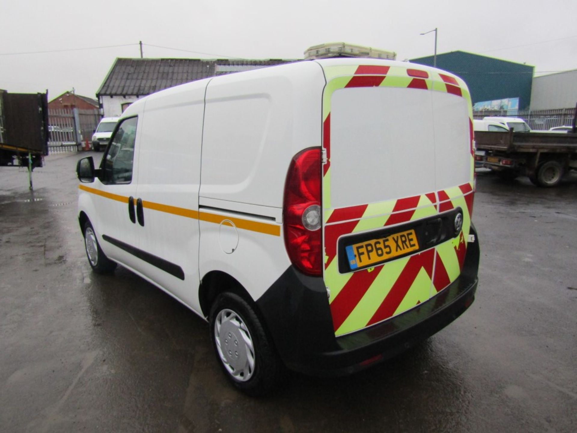 65 reg VAUXHALL COMBO 2000 L1H1 CDTI SS E-FLEX, 1ST REG 12/15, 121348M WARRANTED, V5 HERE, 1 OWNER - Image 3 of 7