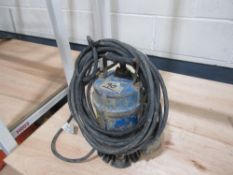 2" 110V ELECTRIC SUBMERSIBLE PUMP (DIRECT HIRE CO) [+ VAT]