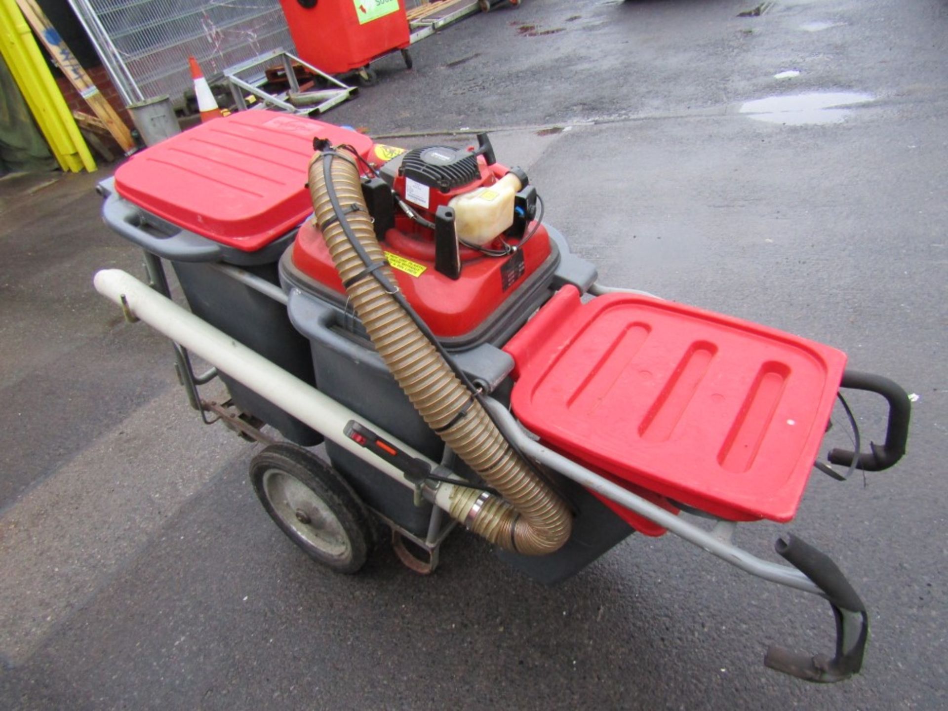 WALK BEHIND WHEEL BARROW LEAF SUCKER (DIRECT COUNCIL) [+ VAT]