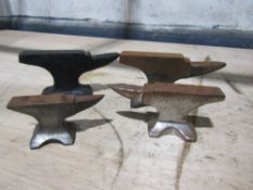 4 MINI ANVILS [NO VAT]