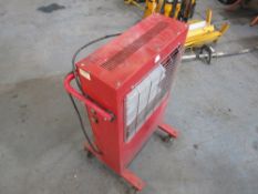 240V INFRARED ELECTRIC HEATER (DIRECT HIRE CO) [+ VAT]