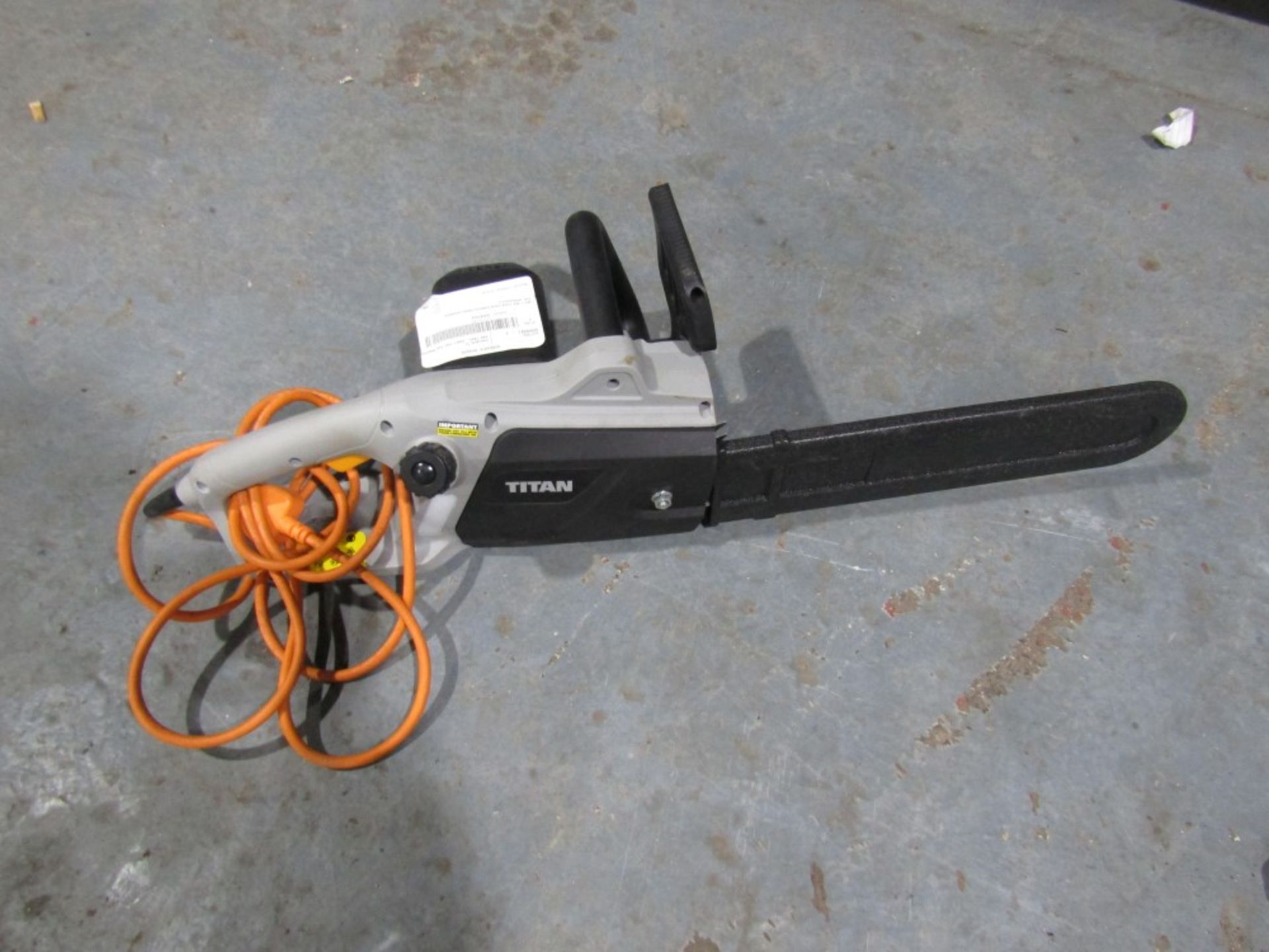 TITAN ELECTRIC CHAINSAW [+ VAT]