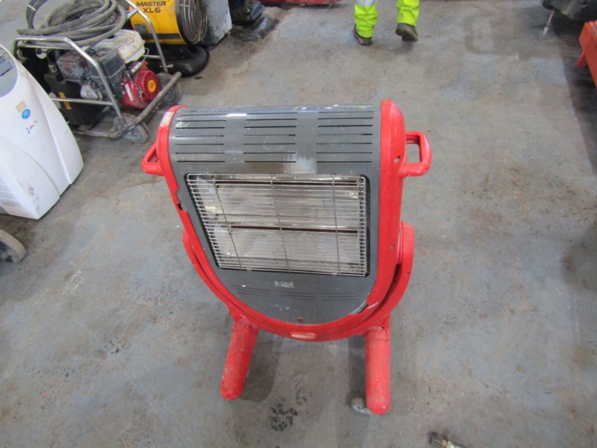 240V INFRARED ELECTRIC HEATER (DIRECT HIRE CO) [+ VAT]