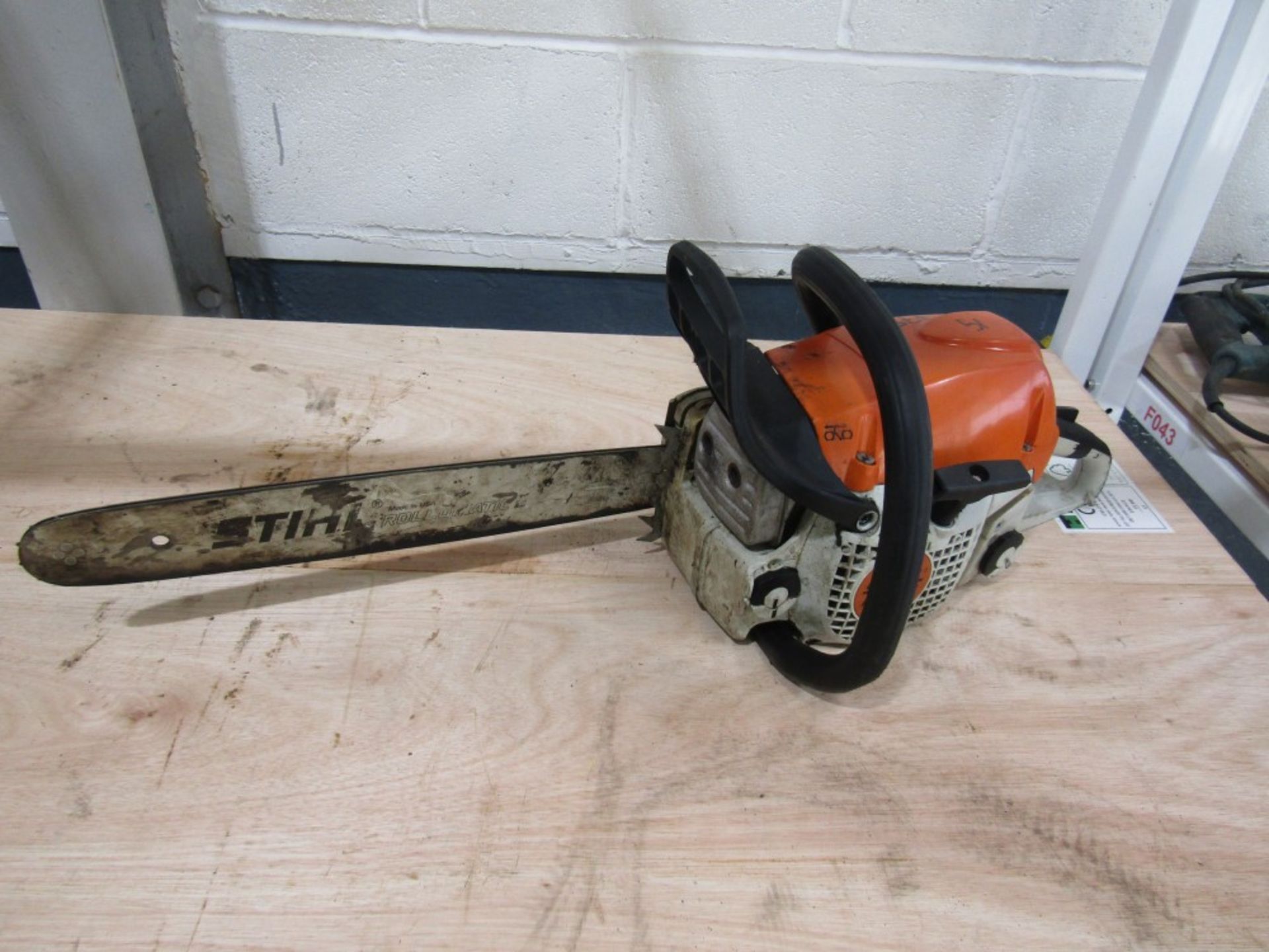 16" PETROL 2 STROKE CHAINSAW (DIRECT HIRE CO) [+ VAT]