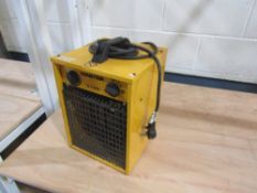 240V FAN HEATER (DIRECT HIRE CO) [+ VAT]