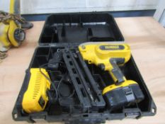 18V BATTERY POWERED FINISH NAIL GUN (DIRECT HIRE CO) [+ VAT]