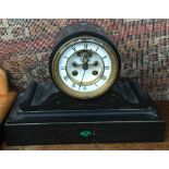 A slate mantel clock, 30cmW,22cmH