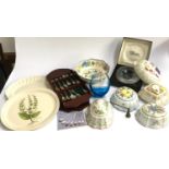 A mixed lot to include a cased Waterford Crystal ashtray; a quantity of Le Cordon Bleu moulds; Poole