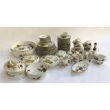 A collection of approx. 92 pieces of Evesham Vale dinnerware, to include tureens, bowls, cups,