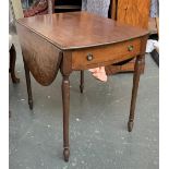 A small mahogany oval dropleaf table, 76cmW