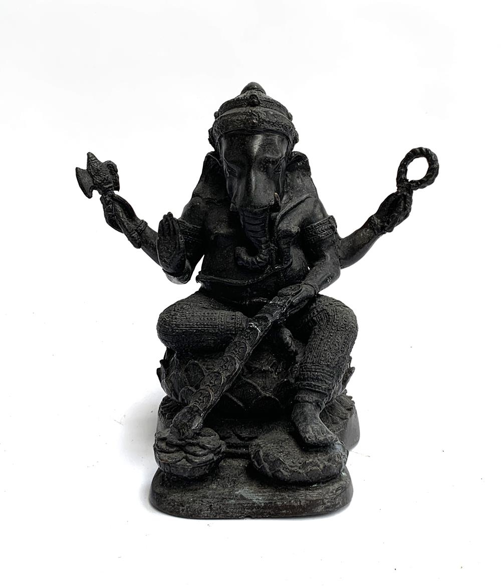 A cast metal statue of Ganesha, 23cmH