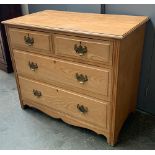 A light oak chest, two short over two long drawers, 91x50x76cm