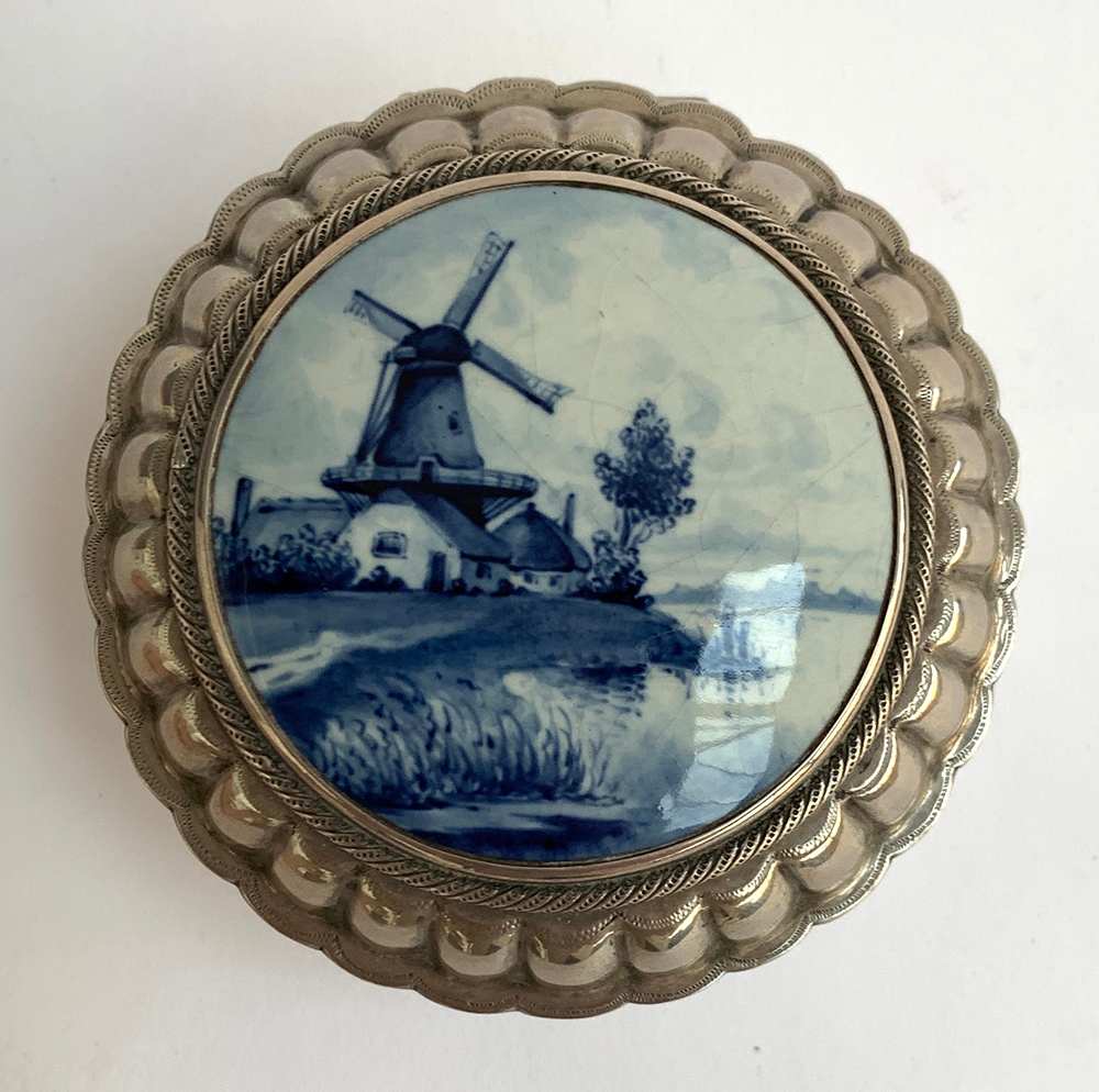 A continental silver lidded pot, with blue and white Delft ceramic windmill to top, 9cmD - Image 2 of 3