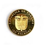 A 1975 Republica De Panama 100 Balboas gold coin, 900/1000 (21.6ct)