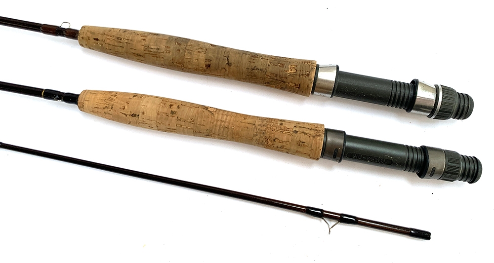A Snowbee classic 7' two piece trout rod #5/6, with travel rod tube, together with an Intrepid fly - Bild 2 aus 2