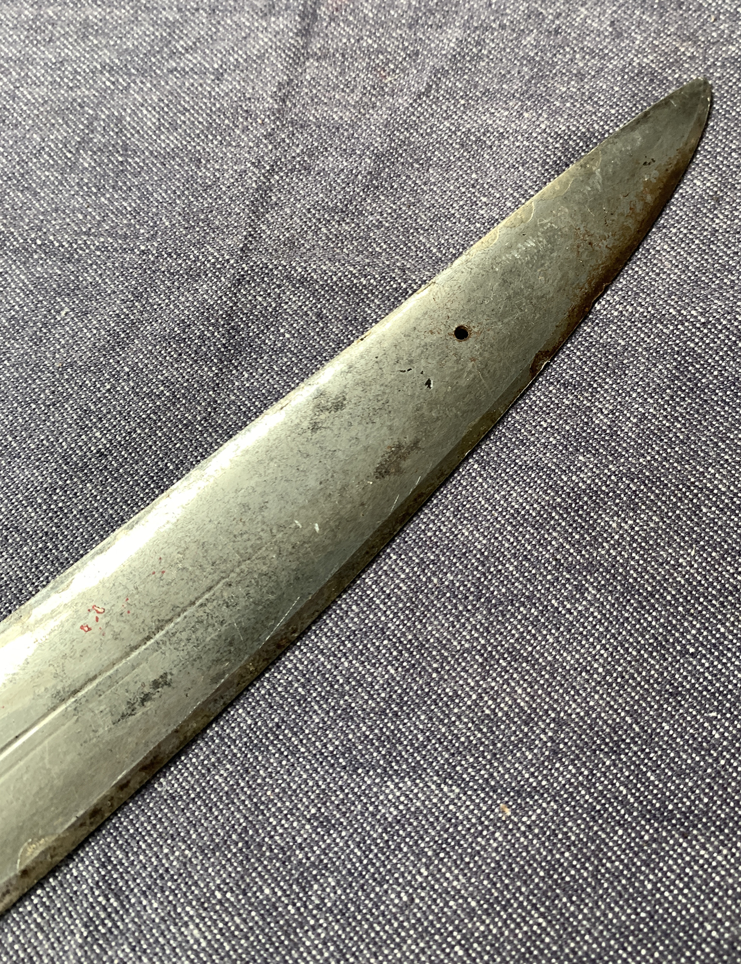 An Indian Talwar sword with curved shamshir 80cm blade, fullered and stamped - Image 5 of 5