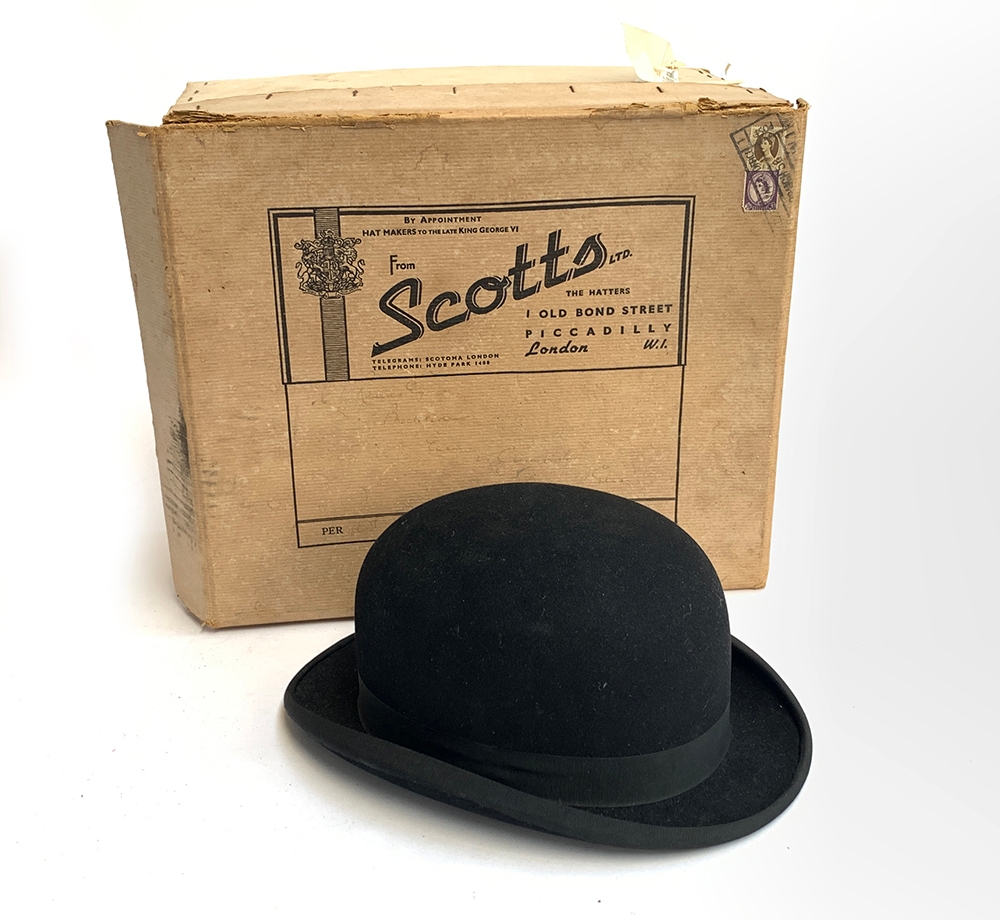 A Herbert Johnson black hunting bowler, approx. 7 1/8, in Scott's hat box, 20x16.3cm