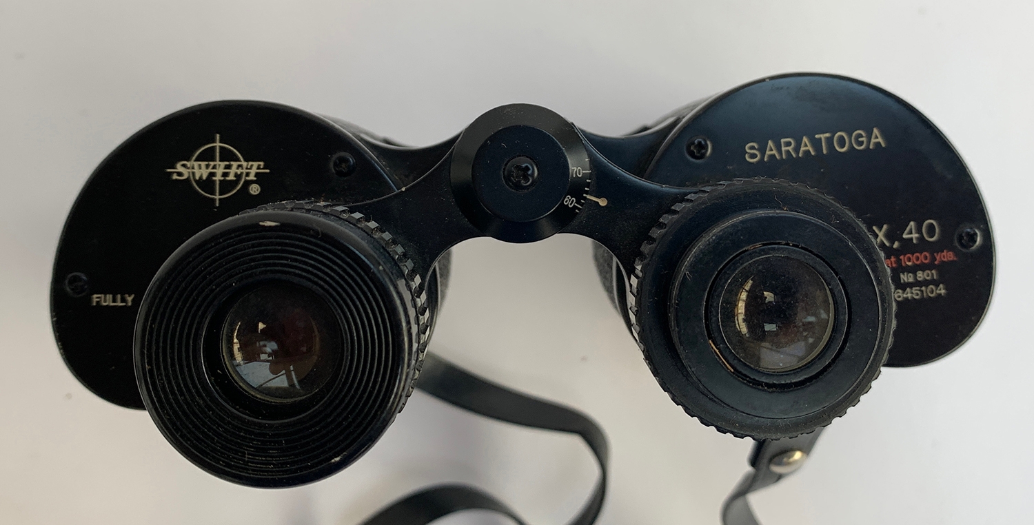 A pair of Swift Saratoga 8x40 binoculars in leather case with racing tags attached - Image 2 of 2