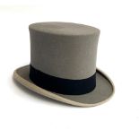 A grey top hat by Bennetts of London, approx. size 6 3/4, 19x15.8cm
