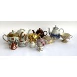 A mixed lot of various teapots, to include St. Petersberg Russia export teapot, Royal Worcester gilt