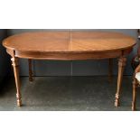 A Francesca by Drexel extending dining table, with two spare leaves, 160x113x74cmH, each leaf 51cm