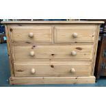 A pine chest of two short over two long drawers, 90x45x68cmH