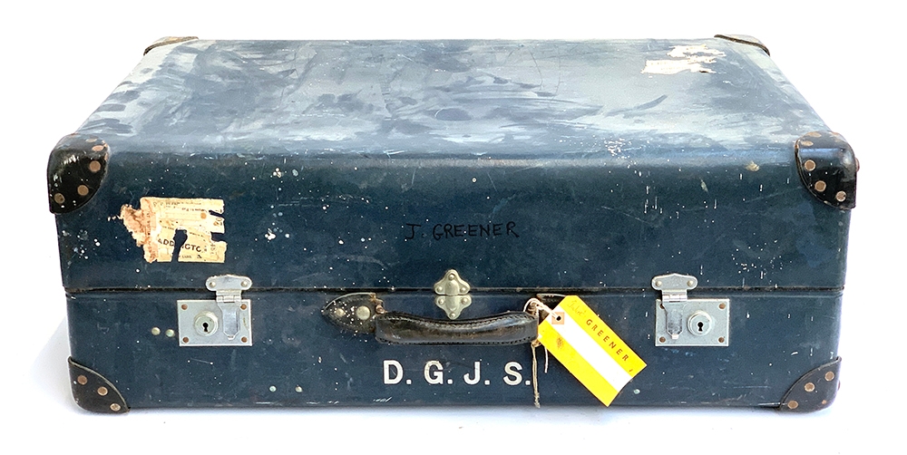 A Globetrotter vintage suitcase, with two removable compartments, leather corners, 82x51x30cm - Image 2 of 2