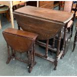 A very small oval sutherland table, 45cmW; together with an oak gateleg table, 73cmW