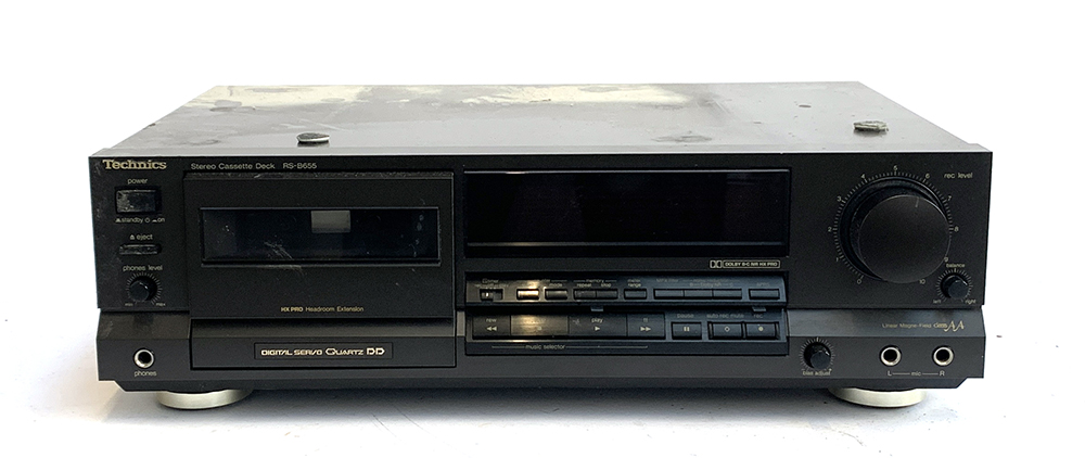A Technics stereo cassette deck RS-B655
