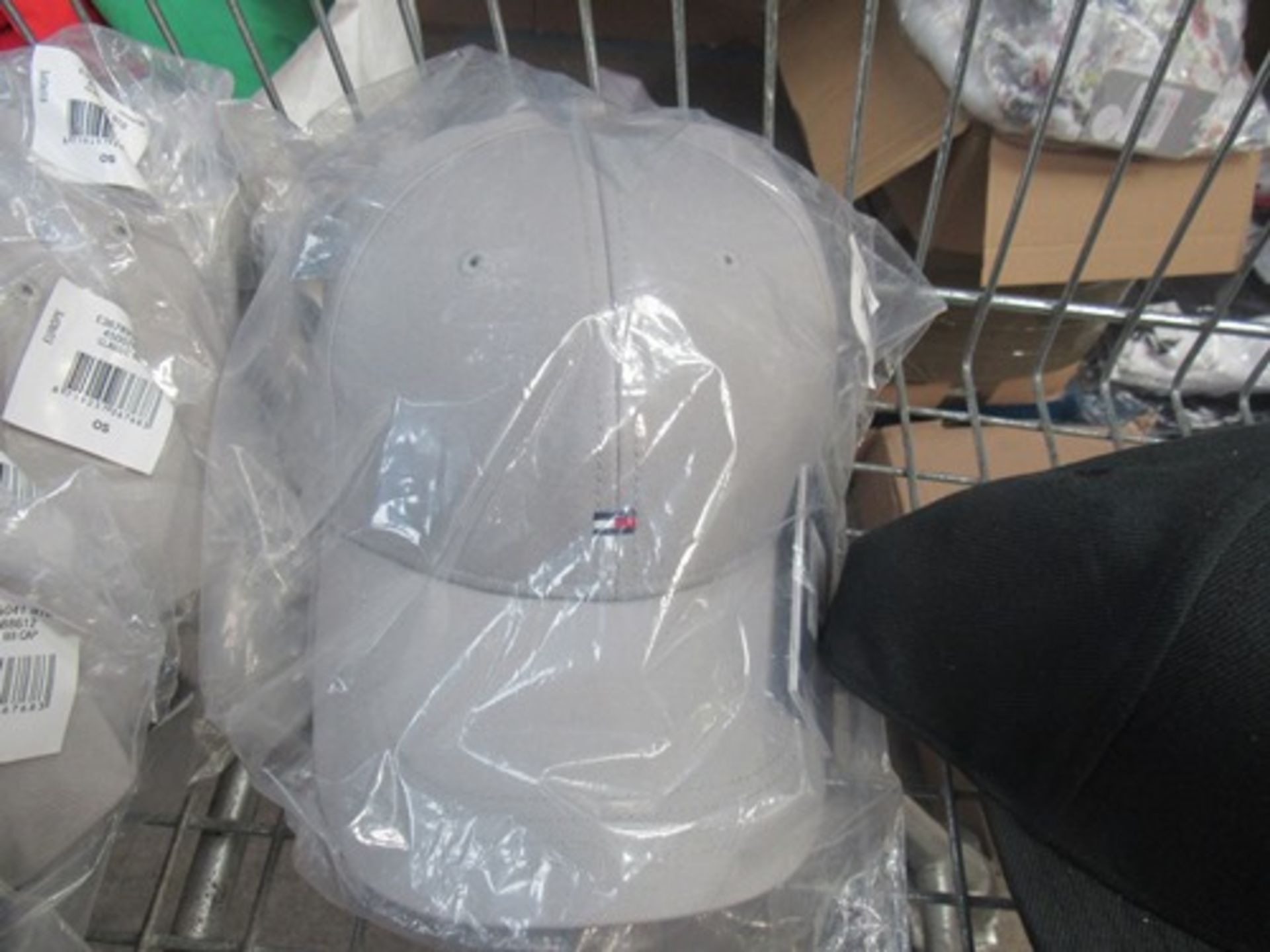 8 x Tommy Hilfiger BB caps, all size OS, sealed new in pack and 2 x Dope, new (ES10B) - Image 2 of 2