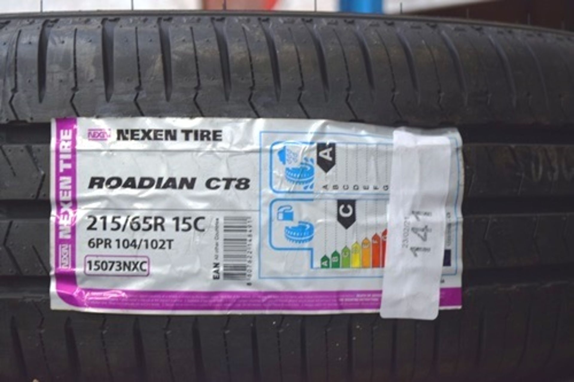 1 x Nexen Roadian CT8 15073NXL tyre, size 215/65R 15C - New with label (GS12)