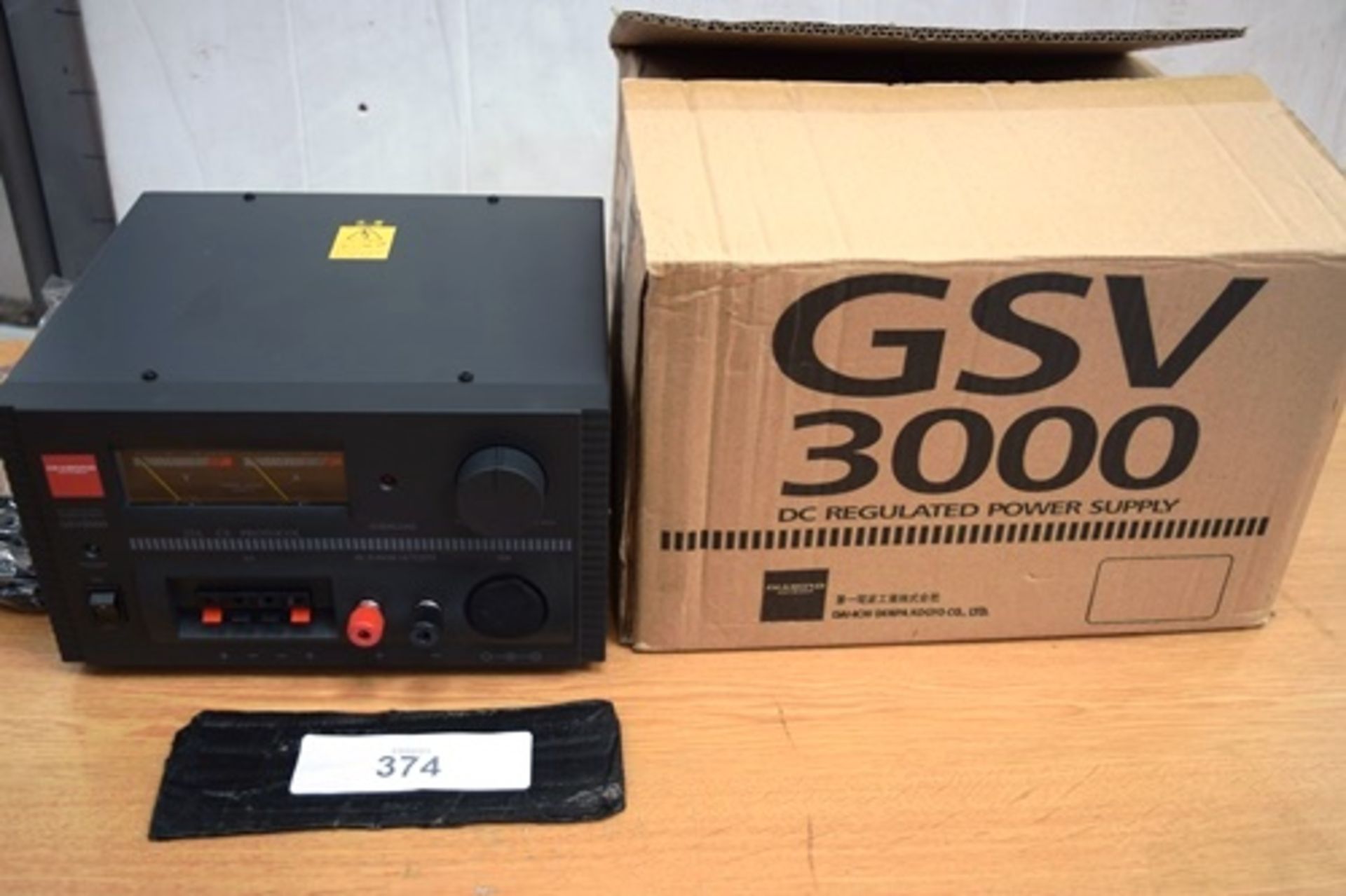 1 x Diamond Antenna DC regulated power supply, model GSV3000, 2 pin plug - New in box (GS8)