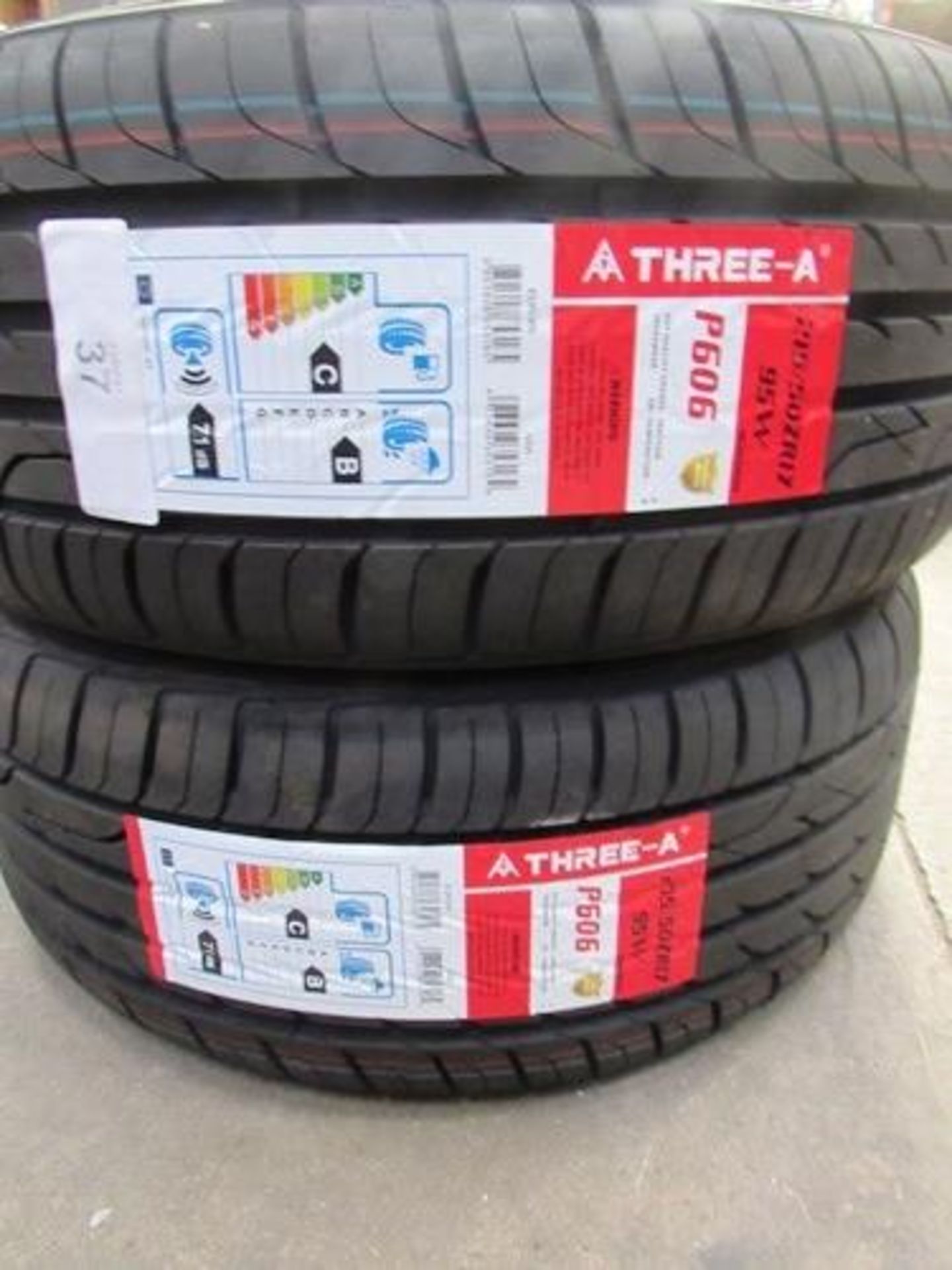 2 x A-Three-A reinforced P606 tyres, size 215/50ZR17 P5W - New with label (GS2)