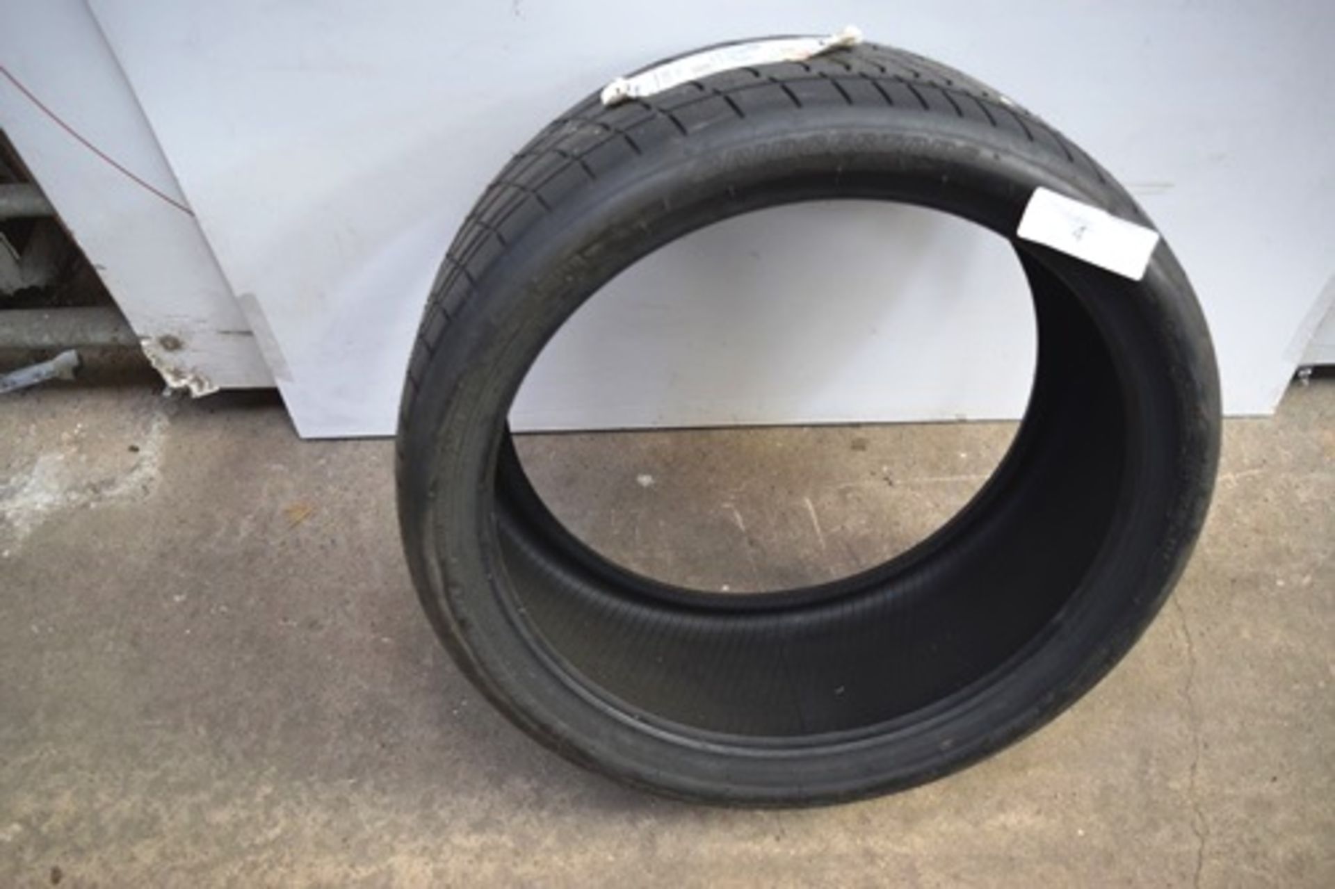 1 x Bridgestone Potenza S007 tyre, size 275/30R20 97Y XL - New with label (GS1) - Image 2 of 2